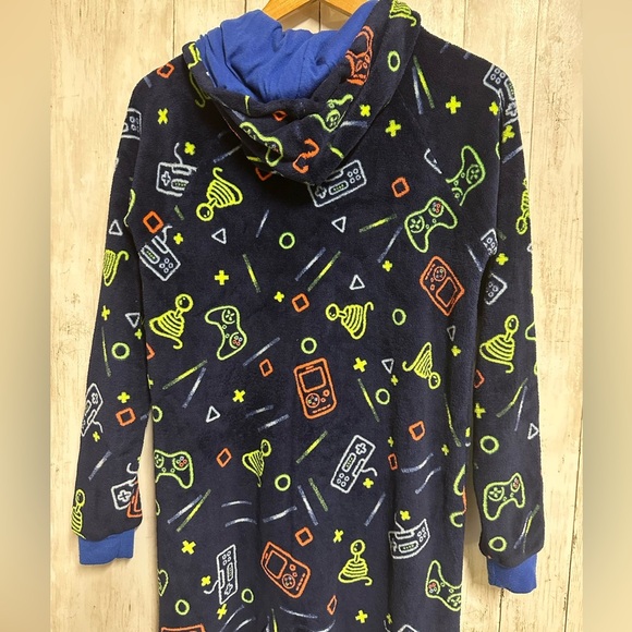 Cat & Jack Gaming Footsie Pjs Size XL - Picture 5 of 6
